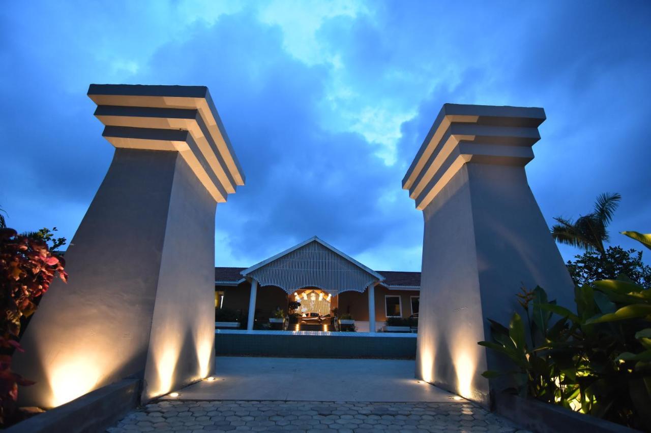Swosti Chilika Resort Kanaipur Buitenkant foto