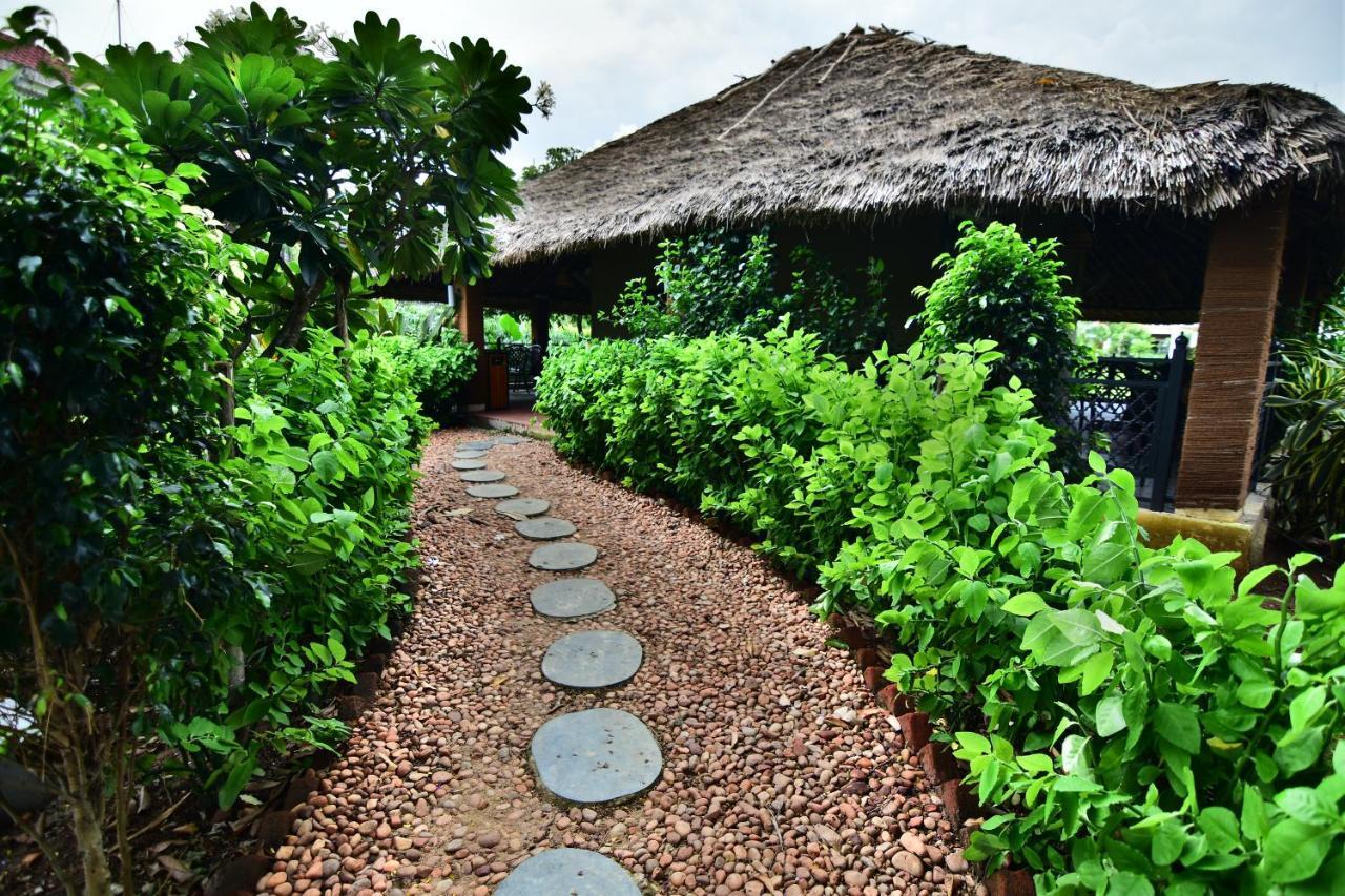 Swosti Chilika Resort Kanaipur Buitenkant foto